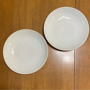 2 10 Strawberry Street white bowls